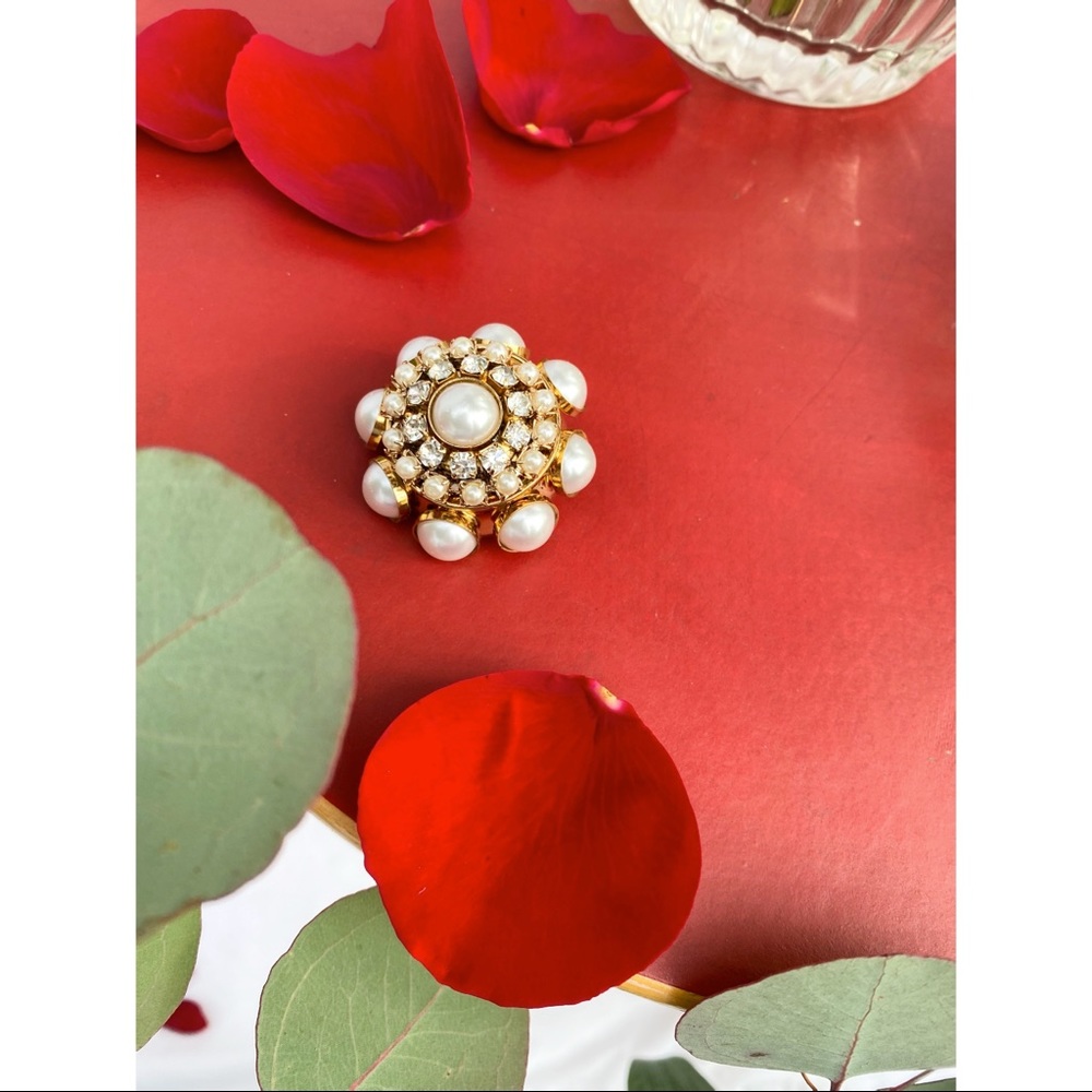 Pinko Vintage pearl brooch with rhinestones